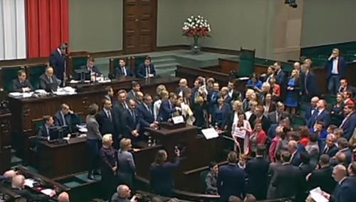 Krysztopa: Opozycja osiągnęła cel biegu na ścianę.Obecnie krzywą balistyczną podąża w przeciwnym kierunku