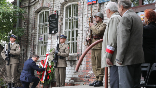 [80. rocznica napaści ZSRR na Polskę] Prezydent Andrzej Duda złożył hołd pomordowanym