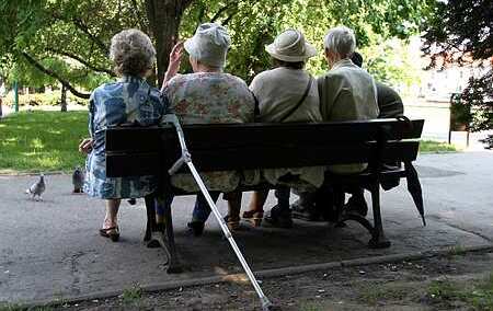 "S" postuluje o waloryzację najniższych świadczeń.  Opinia ws. projektu ustawy o emeryturach