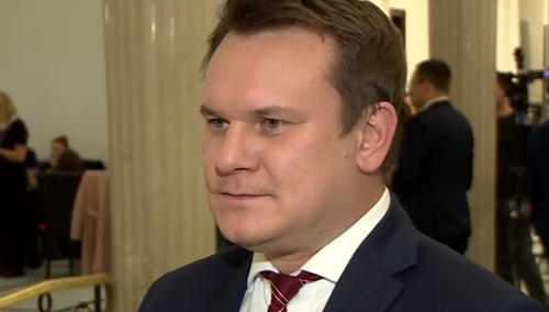 Dominik Tarczyński do Krzysztofa Bosaka: "A Ty idź teraz do TVNu się lansować"