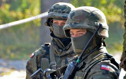 CBOS: Większość Polaków za zwiększeniem wydatków na obronność