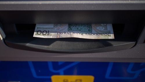 Zbigniew Kuźmiuk: Od 1 stycznia płaca minimalna 2600 zł, a od 1 marca najniższa emerytura 1200 zł