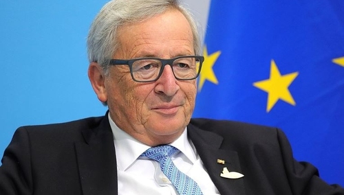 Juncker o materiale "Wiadomości": "Obrzydliwe i nie do zaakceptowania". Szef programu odpowiada