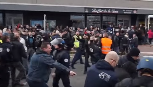 Romuald Szeremietiew: P. Macron, czy gdybyśmy ogłosili stan wyjątkowy, bylibyśmy bardziej demokratyczni?