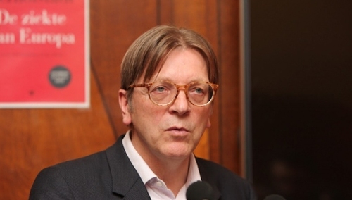 "Rząd PiS stracił poczucie rzeczywistości!" Verhofstadt krytykuje postawę Polski wobec zaleceń KE