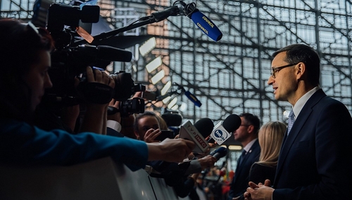 Premier w Brukseli: Krótkowzroczne zamykanie drzwi przed małymi państwami jest błędem