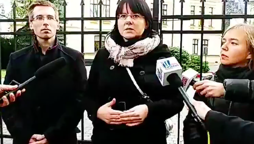 "11 listopada przepadnie wniosek ratujący polskich obywateli". Protest przed TK ws. aborcji eugenicznej