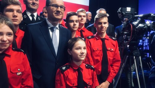 Premier: Chcemy zmniejszyć napięcie polityczne, żeby te walki nie przypominały walk plemiennych