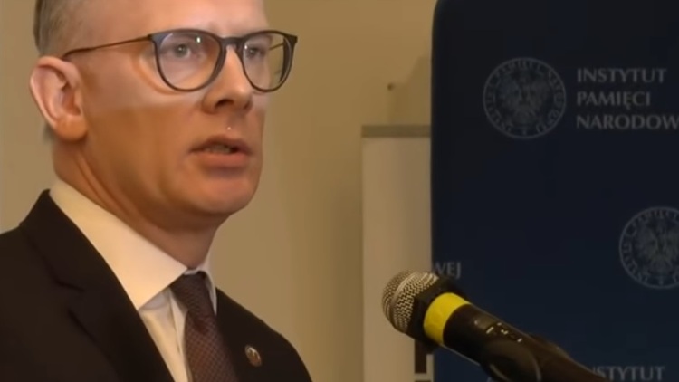 Żona gen. Dukaczewskiego krytykuje prof. Cenckiewicza za "lustrację" Gawor. Profesor odpowiada