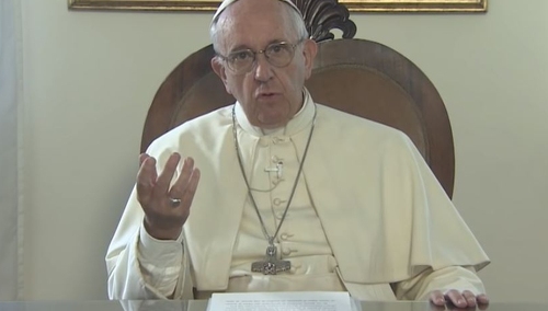 Papież Franciszek zatwierdził zmianę w modlitwie "Ojcze Nasz". Czy zostanie wprowadzona w Polsce?