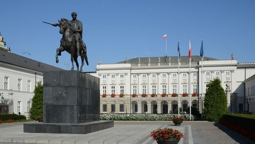 [Felieton "TS"] Karol Gac: Gra w wybory