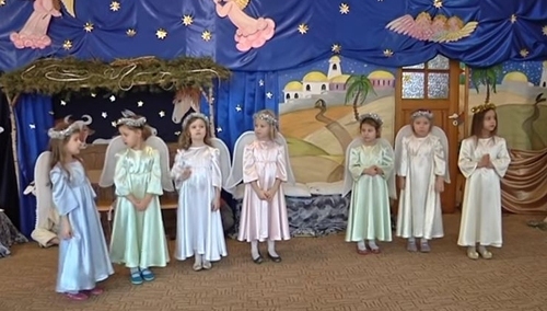 Od lat polskie szkoły walczą z jasełkami. Kiedy to się zmieni?