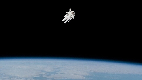 Paweł Janowski: "Lewitujący Lord Bolek"