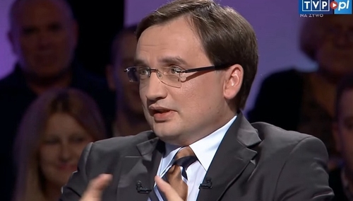 Ziobro: straty związane z mafią reprywatyzacyjną to kilka miliardów zł