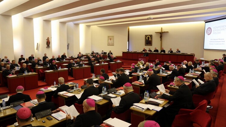 Biskupi po raz kolejny popierają projekt "Solidarności"