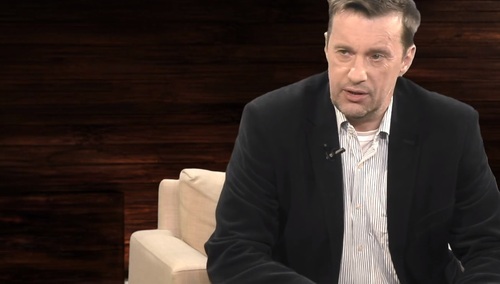 Witold Gadowski: Anonimowa marksistka z Portugalii dyktuje co mają czynić władze Polski