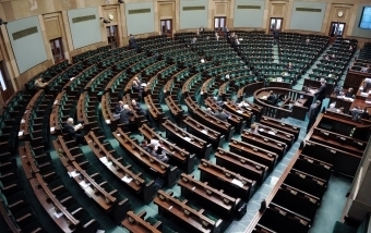 Odświeżamy pamięć opozycji. Głosowanie nad budżetem w 2013 roku odbyło się bez posłów PiS!