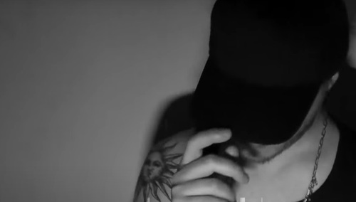 [video] "Rządzi Zjednoczona Prawica, a mnie już strzela ku..wica" - Rapuje... syn Jarosława Gowina