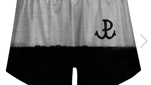 Firma oferuje gacie ze znakiem Polski Walczącej