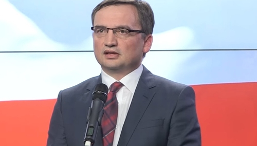 Działanie w obronie koniecznej przestanie być karane. Propozycja zmiany Ministra Ziobry.