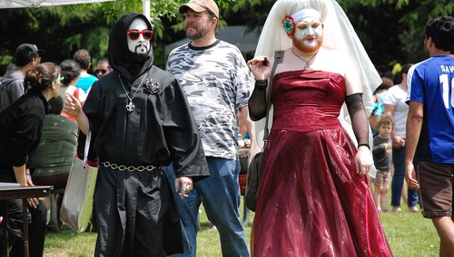 Poznań: Drag queen czytała dzieciom książkę. „Nie chciałem tutaj przychodzić, ale mama mnie zmusiła”