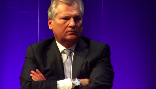 Były prezydent: Jestem uziemiony w górach w Szwajcarii. Miały być piękne marcowe narty…