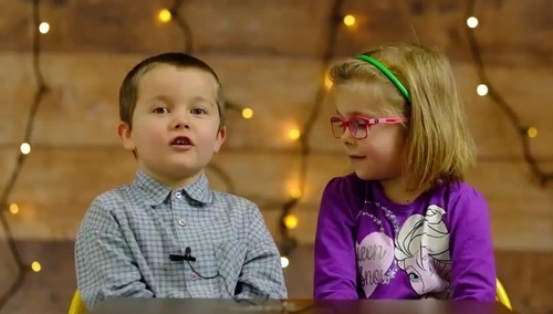 [video] Dzieci opowiadają historię narodzin Jezusa Chrystusa. Ich wersja może budzić uśmiech