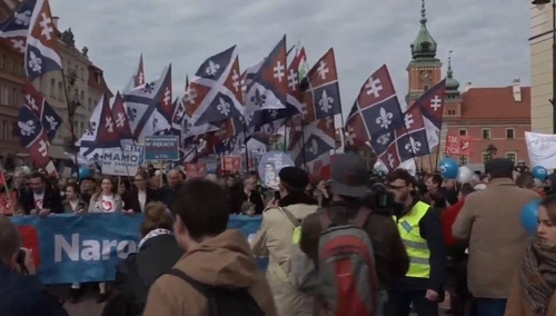 [transmisja online] Tłumy na Narodowym Marszu Życia idą ulicami Warszawy