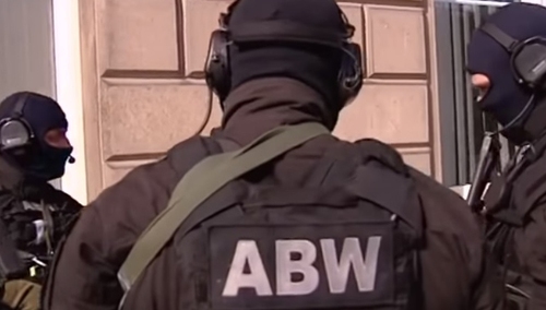 ABW zatrzymało pięć osób podjerzanych o wyłudzanie podatku VAT