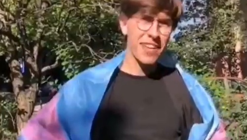 "Fajnie byłoby wyjść za 2 miesiące w czymś co nie jest Polską". Na co liczy bohater "wiodących mediów"?