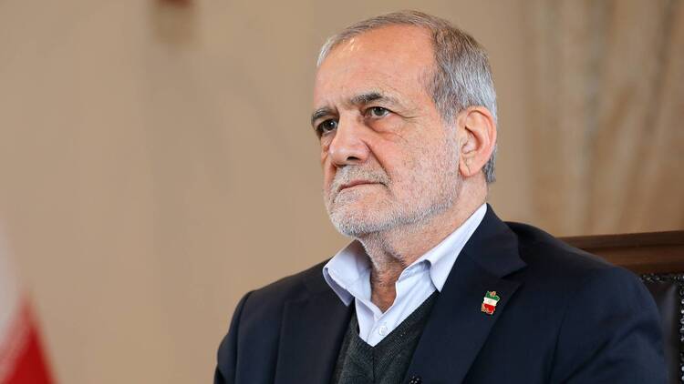 Iran zmieni stanowisko? Prezydent deklaruje wstrzymanie ostrzałów na sąsiednie kraje