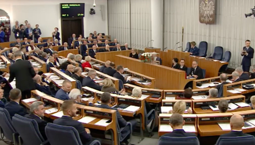 Komisje senackie przyjęły wniosek o odrzucenie ustawy dyscyplinującej sędziów