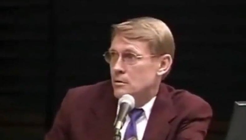 [video] Ateista pyta: Skąd wziął się Bóg? Odpowiedź może zaskoczyć