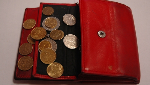 Emeryci i renciści dostaną podwyżki najniższych świadczeń