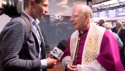 [video] "Te święta trzeba uczcić zwycięstwem PRAWDY". Zobacz życzenia abp. Jędraszewskiego dla TVN