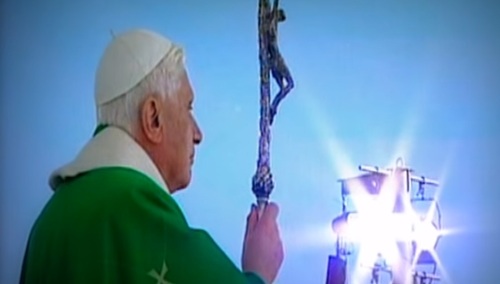 Książka "Benedykt XVI. Ostatnie Rozmowy". "Papież zrezygnował, bo po prostu nie miał siły"