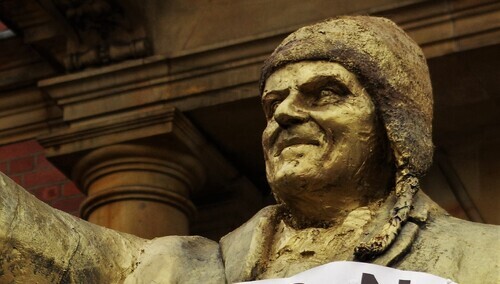 Lewandowski: Tusk też wyrzucił 6 mln podpisów obywateli do kosza. Teraz oburza się na Brytyjczyków