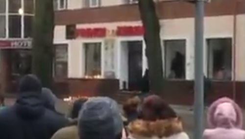 21-letni Polak zasztyletowany w Ełku. Wg. RMF zatrzymani obywatele Algierii, Tunezji i Maroka [video]