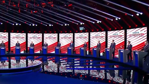 "Nawet w debacie gra na Berlin". I mucha. Gorące komentarze po debacie prezydenckiej