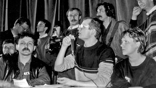 Paweł Adamowicz (z mikrofonem) strajk na UG 1988 r.