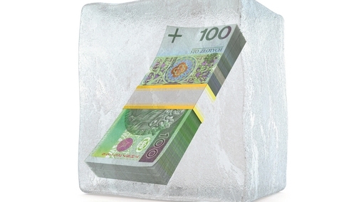 Czas wyjąć z zamrażarki płace budżetówki. Od 2010 roku żaden rząd nie zajął się tym na poważnie