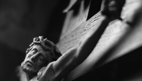 Francja. Trzy miesiące więzienia za fałszywe oskarżenie księdza o pedofilię 