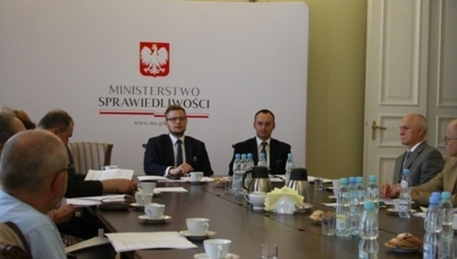 Poparcie dla reformy prawa rodzinnego – organizacje pozarządowe konsultują zmiany