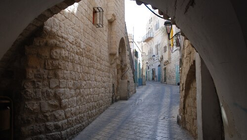 Widok przez Bramę Al-Zarara na Ulicę Gwiazdy w Betlejem