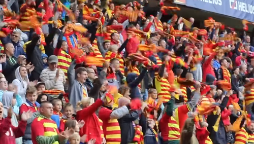 Skandal przed szlagierem ekstraklasy. "Niepełnoprawni kibice muszą zdejmować protezy"