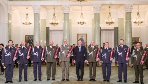 Prezydent mianował dziewięciu nowych generałów