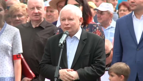 [video] J. Kaczyński: "Trwa ofensywa, wędrowny teatr występuje w kolejnych miastach po to, by prowokować"