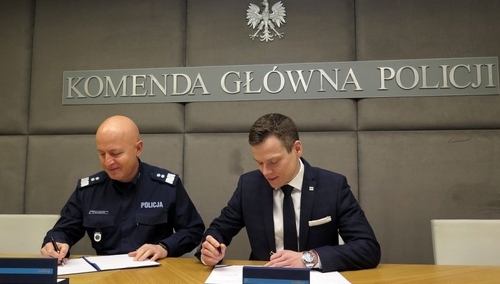 Policja i KNF podpisały porozumienie o głębszej współpracy wzajemnym przekazie danych