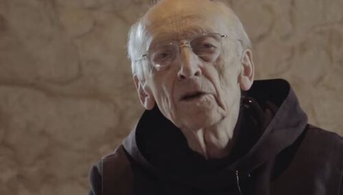 O. Leon Knabit kończy dziś 90 lat. Powstała specjalna strona, na której można składać życzenia