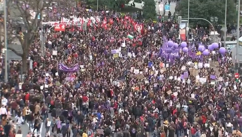 W Madrycie, głównym ognisku koronawirusa odbyła się 120-tysięczna manifestacja feministek